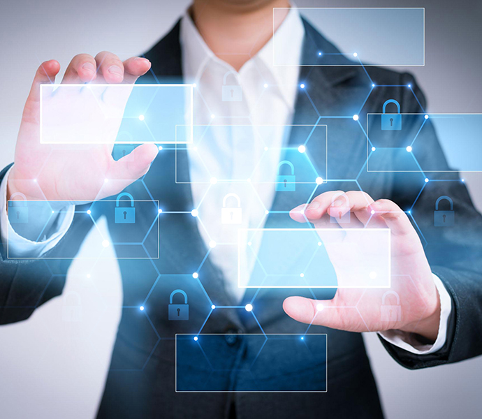 電力金具的連接方式有多種。以下是常見(jiàn)的幾種連接方式： 螺紋連接：使用螺紋將電力金具與其他設(shè)備或?qū)Ь€(xiàn)連接。這種連接方式通常用于較小規(guī)格的電力金具，包括螺紋接頭、螺紋插頭等。 壓接連接：通過(guò)將導(dǎo)線(xiàn)或電纜插入電力金具內(nèi)部，使用專(zhuān)用工具將其壓接固定。這種連接方式常見(jiàn)于電纜末端的接頭、電