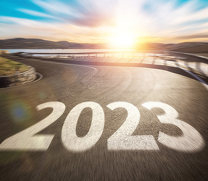 作為電力金具領(lǐng)域的領(lǐng)導(dǎo)者，溫州品錮電氣有限公司旗幟鮮明地宣布了旗艦級(jí)的2023年生產(chǎn)規(guī)劃目標(biāo)，以進(jìn)一步鞏固其在電力行業(yè)中的領(lǐng)先地位。 品錮電氣堅(jiān)信，創(chuàng)新是推動(dòng)企業(yè)發(fā)展的關(guān)鍵。在2023年，品錮電氣計(jì)劃投入更多資源和精力，加強(qiáng)研發(fā)創(chuàng)新，引進(jìn)更先進(jìn)的生產(chǎn)工藝和技術(shù)，以滿(mǎn)足不斷變化的市場(chǎng)需求。公司將